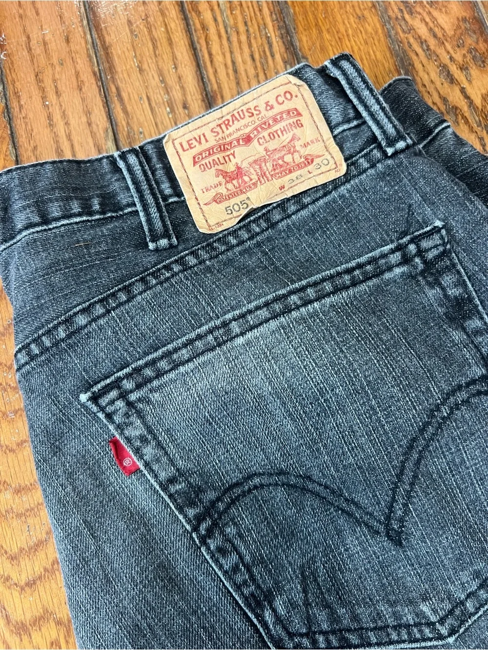 Levi's Men's Black Washed 505 Relaxed Jeans 38x30